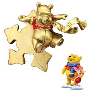 Disney Winnie the Pooh Blustery Day Gold Tone Winter Holiday Snowflake pin